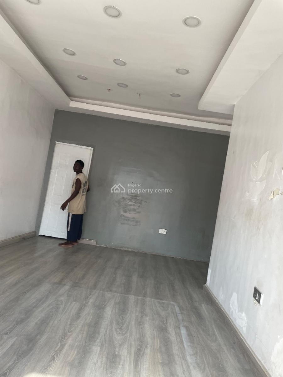 Shop Or Office Place with Mini Office, Lekki Phase 1, Lekki, Lagos, Office Space for Rent