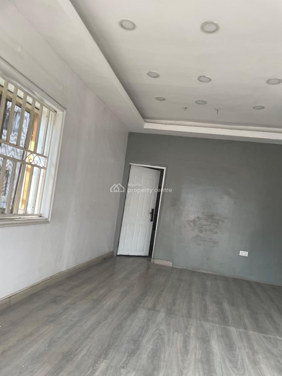 Shop Or Office Place with Mini Office, Lekki Phase 1, Lekki, Lagos, Office Space for Rent