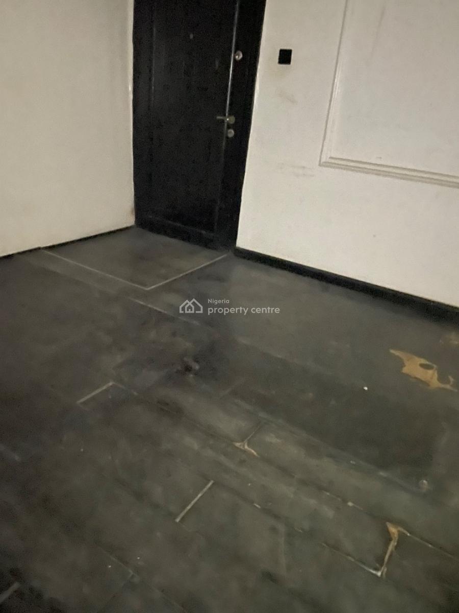 Shop Or Office Place with Mini Office, Lekki Phase 1, Lekki, Lagos, Office Space for Rent