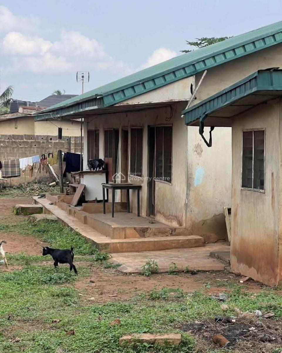 Tenement Flats Warehouses, Bungalow Houses, Etc Land Size: 6 Acres, Old-ife Road, Airport Junction, Ibadan, Oyo, Mixed-use Land for Sale
