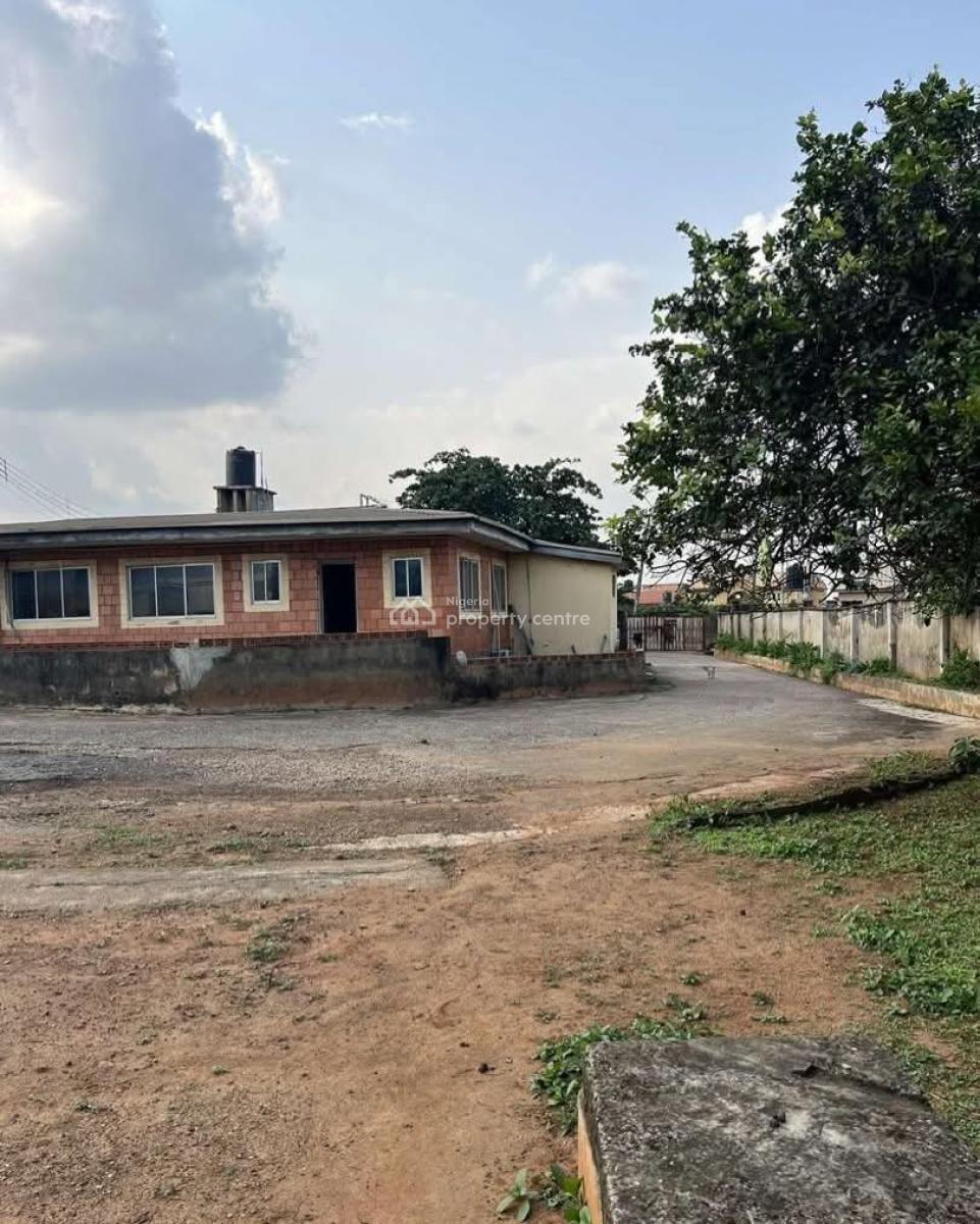 Tenement Flats Warehouses, Bungalow Houses, Etc Land Size: 6 Acres, Old-ife Road, Airport Junction, Ibadan, Oyo, Mixed-use Land for Sale