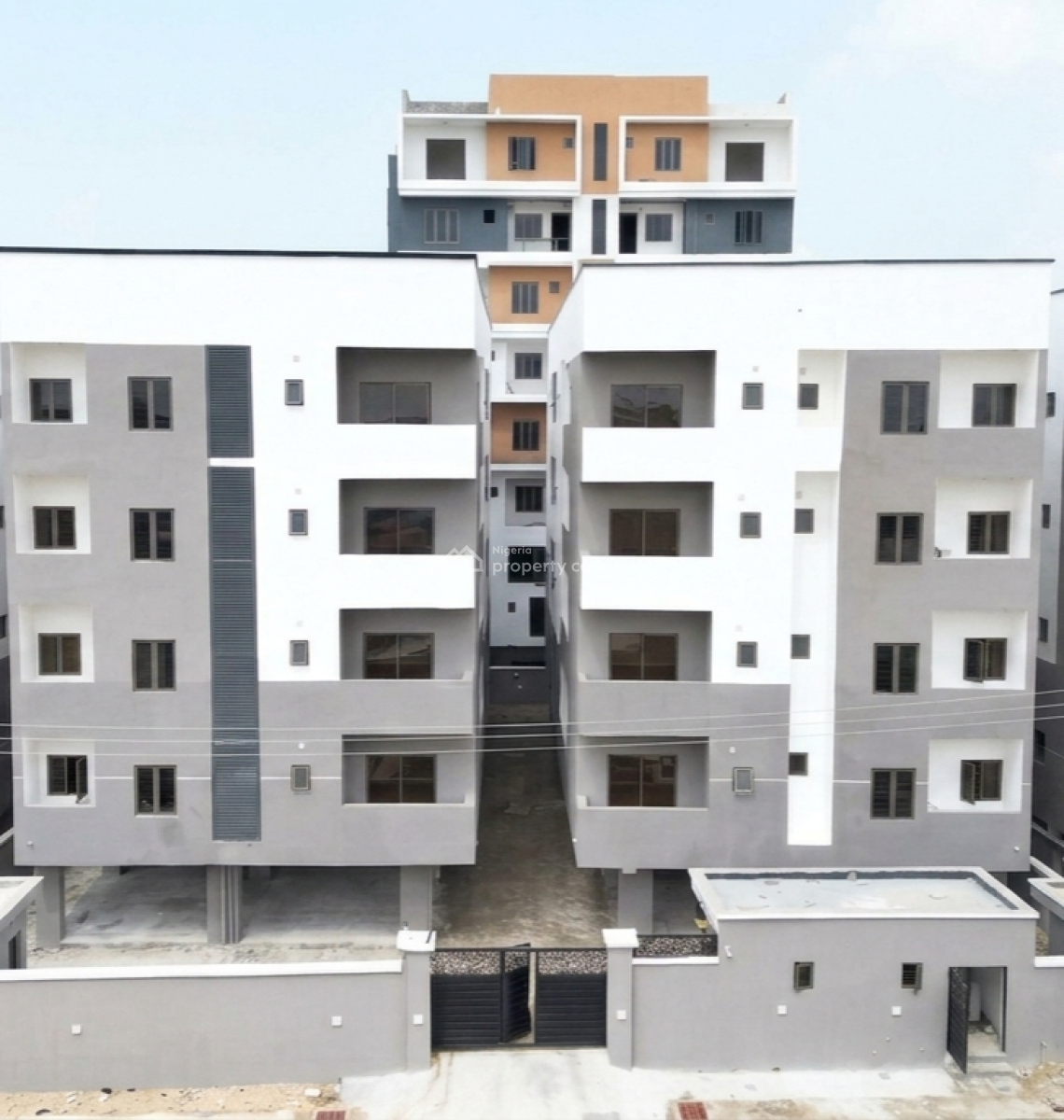 Brand New 2 Bedroom Penthouse at Lekki Phase 1, Close to Renee Supermarket, Lekki Phase 1, Lekki, Lagos, Flat / Apartment for Rent