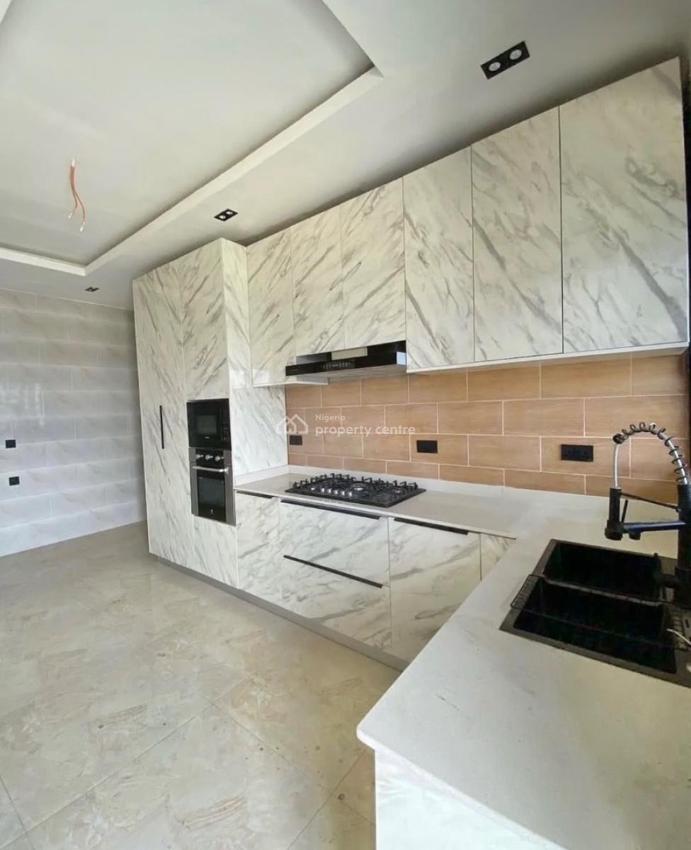 Luxurious Fully Serviced 3 Bedroom Apartment with Bq, Lekki Phase 1, Lekki, Lagos, Flat / Apartment for Rent