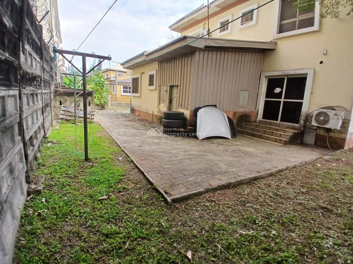 Spacious Prototype 4 Bedroom Detached House + 1 Room Bq, Chevron Drive, Lekki, Lagos, Detached Duplex for Sale