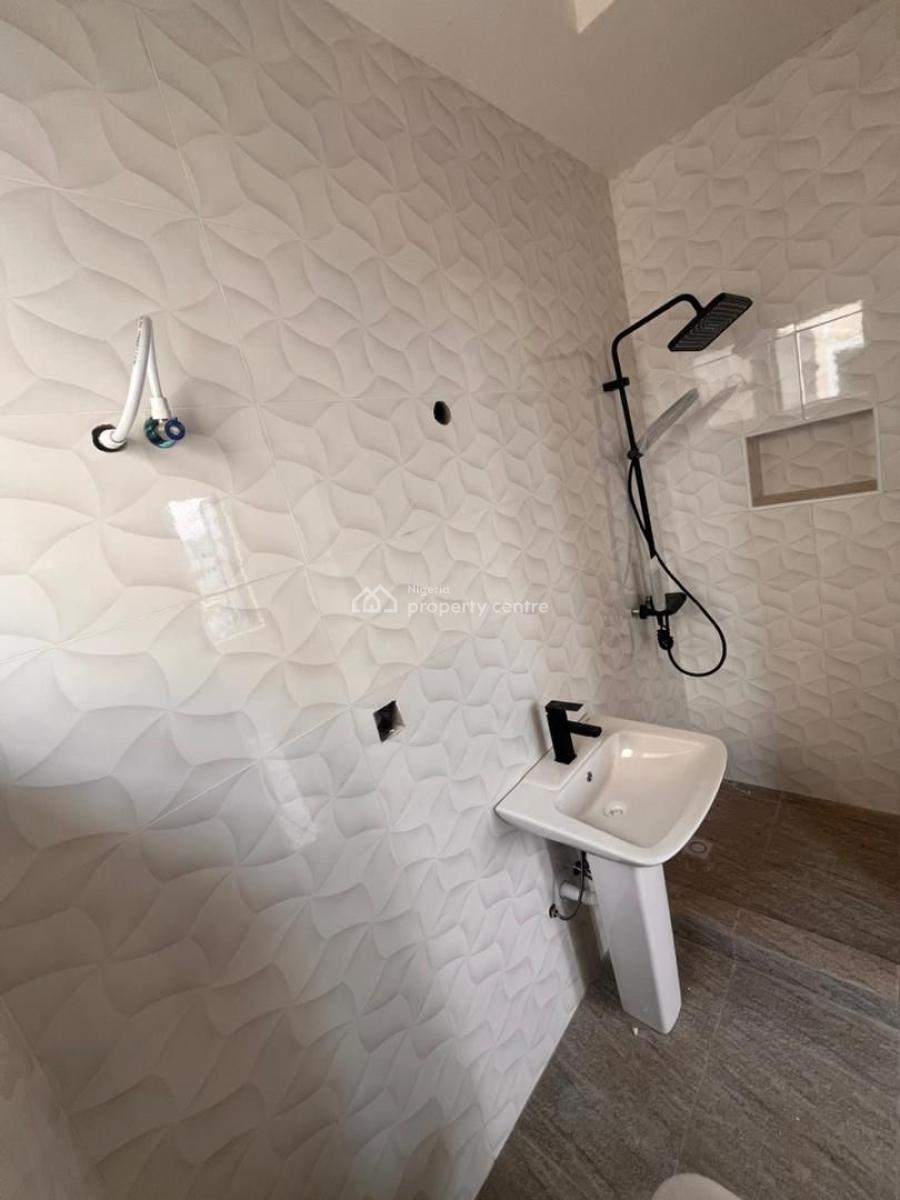 Unbeatable Spacious 2 Bedroom Apartment with Gym, Pool, Ikate, Lekki, Lagos, Flat / Apartment for Sale
