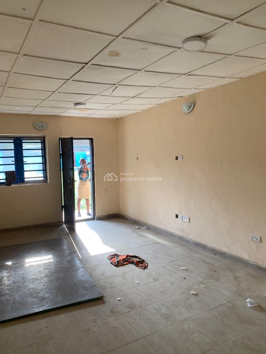 Spacious Mini Flat, Off Miyaki By Iyana Oworo, Gbagada, Lagos, Mini Flat (room and Parlour) for Rent
