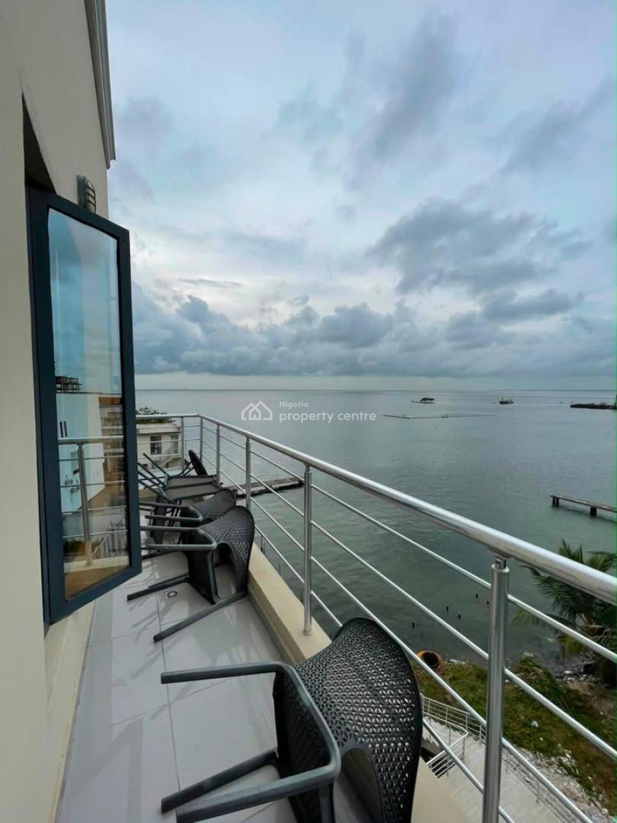 Ultra Modern 3 Bedrooms Pentfloor, Lekki Phase 1, Lekki, Lagos, Flat / Apartment for Rent