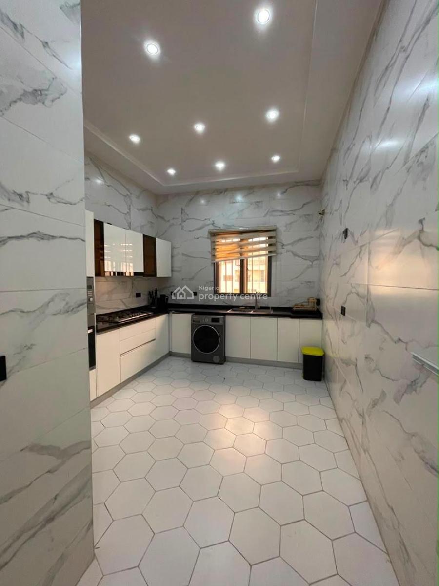 Ultra Modern 3 Bedrooms Pentfloor, Lekki Phase 1, Lekki, Lagos, Flat / Apartment for Rent