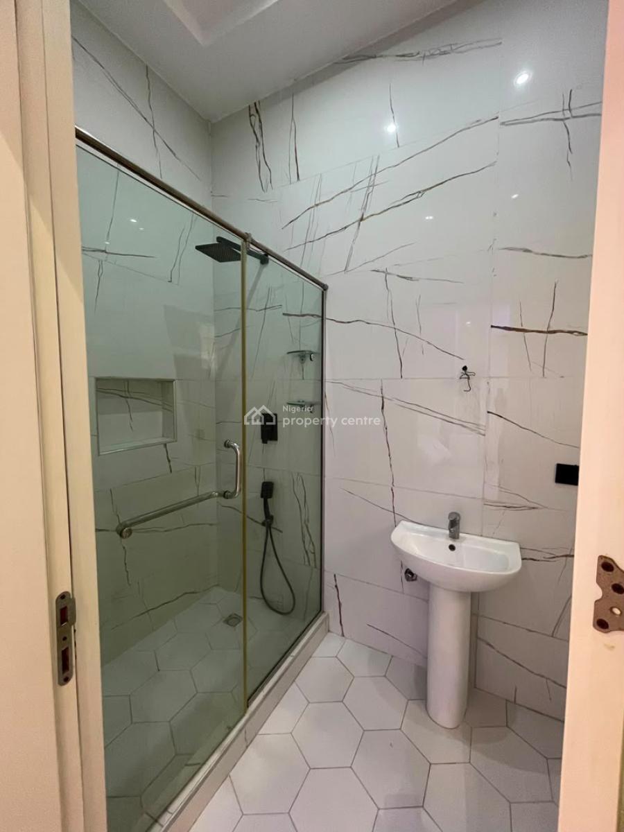 Ultra Modern 3 Bedrooms Pentfloor, Lekki Phase 1, Lekki, Lagos, Flat / Apartment for Rent