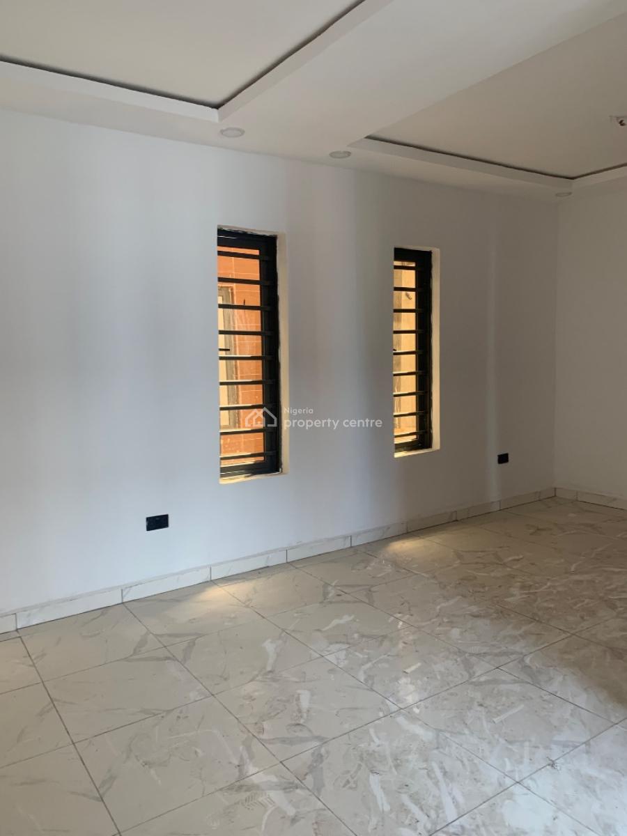 Standard 2 Bedroom Flat, Gbagada, Lagos, Flat / Apartment for Rent