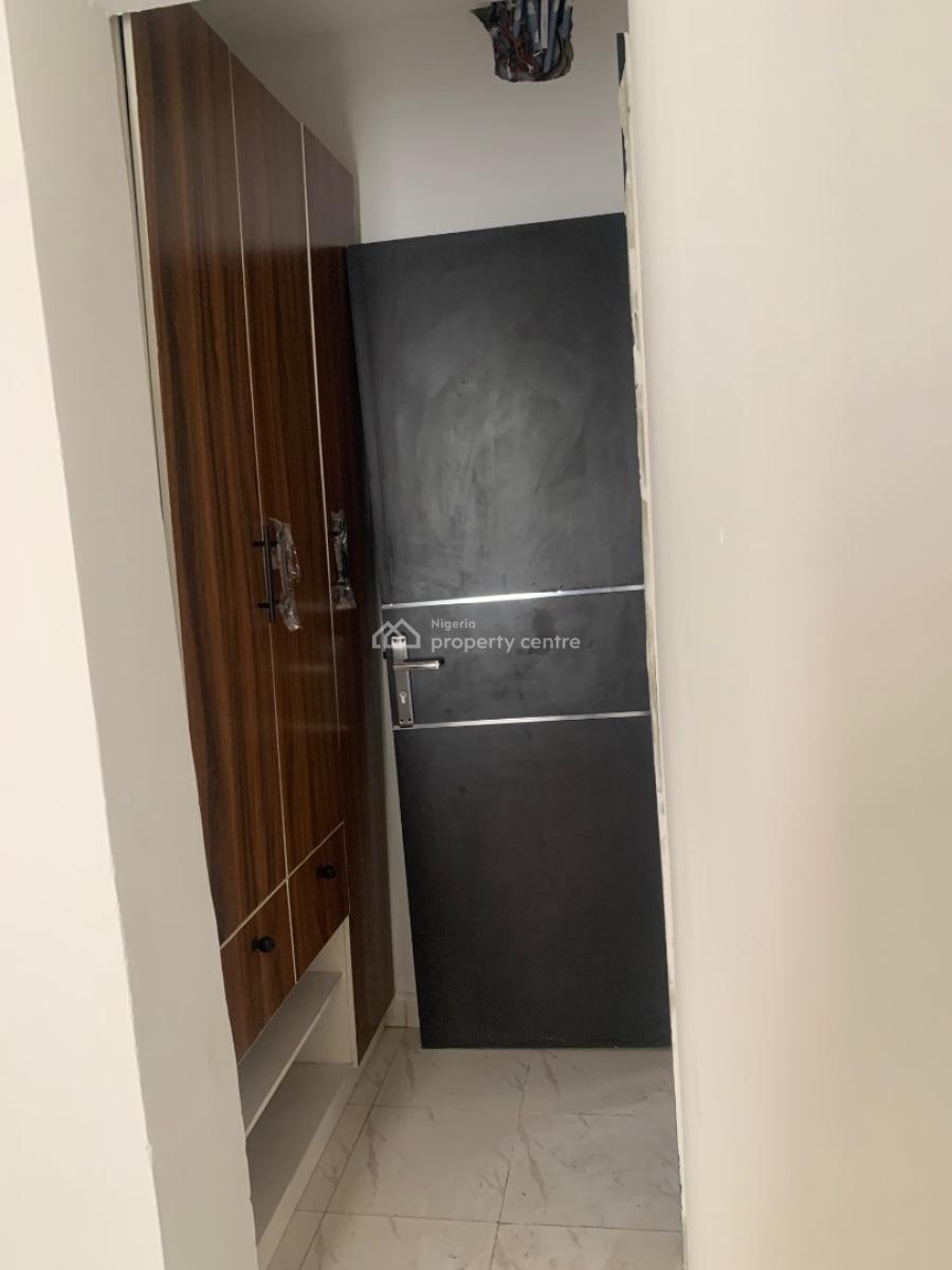Standard 2 Bedroom Flat, Gbagada, Lagos, Flat / Apartment for Rent