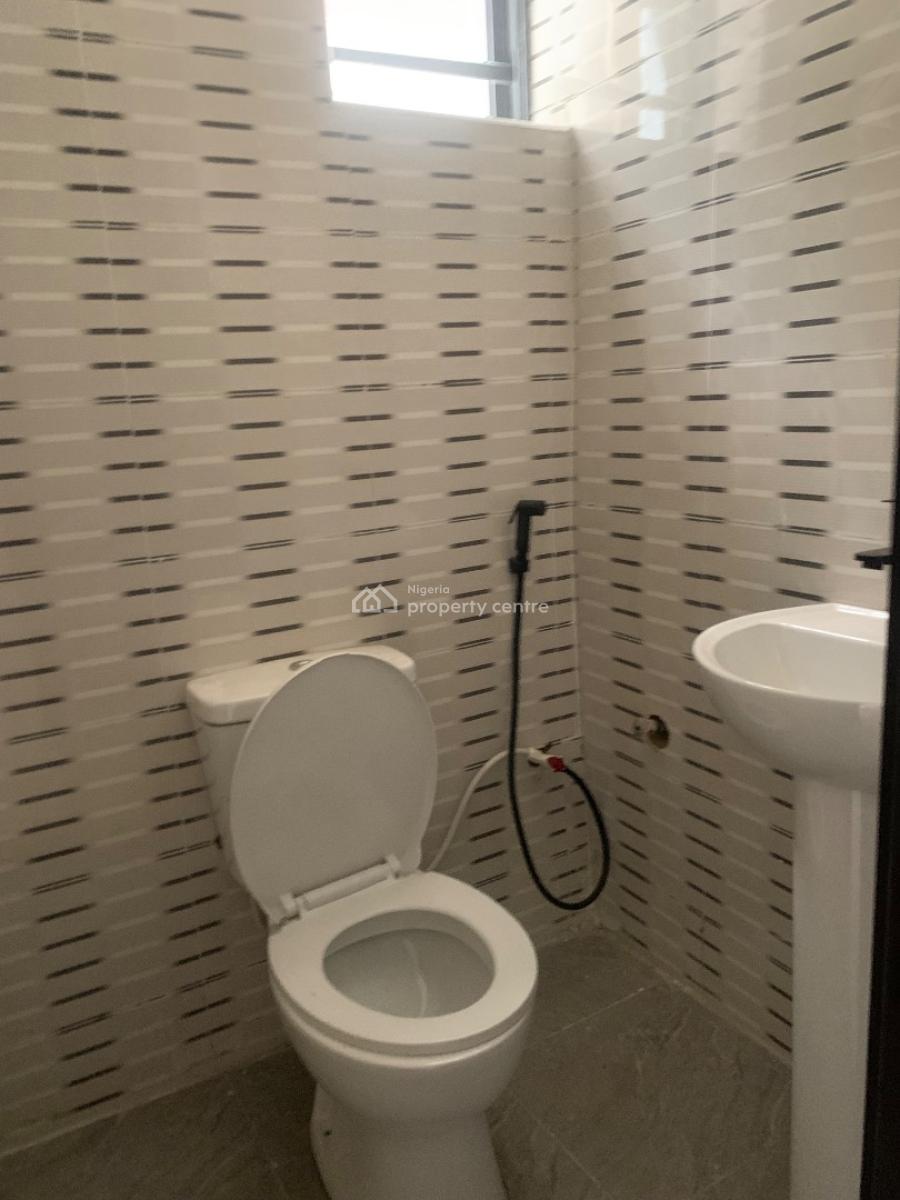Standard 2 Bedroom Flat, Gbagada, Lagos, Flat / Apartment for Rent