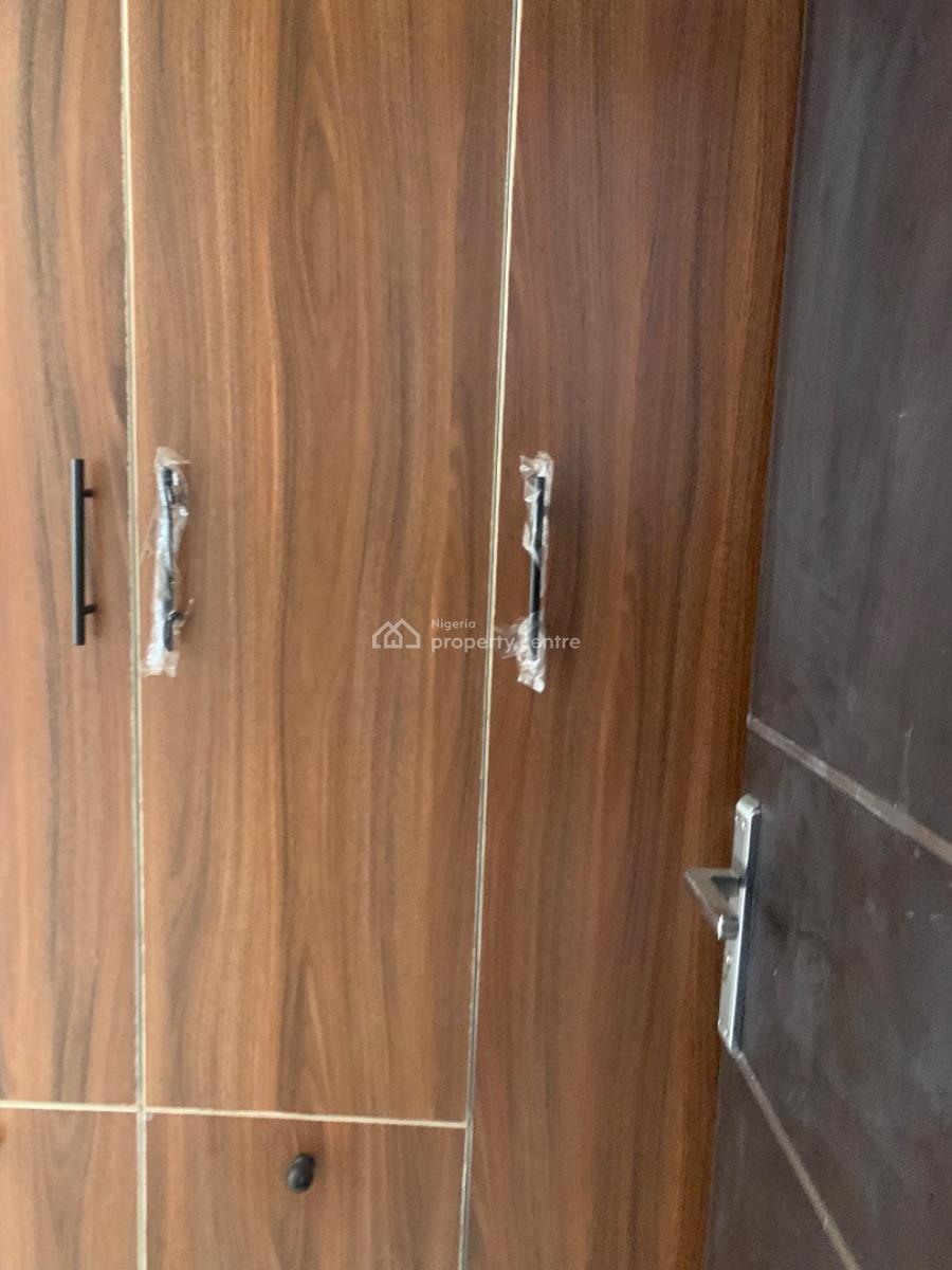 Standard 2 Bedroom Flat, Gbagada, Lagos, Flat / Apartment for Rent