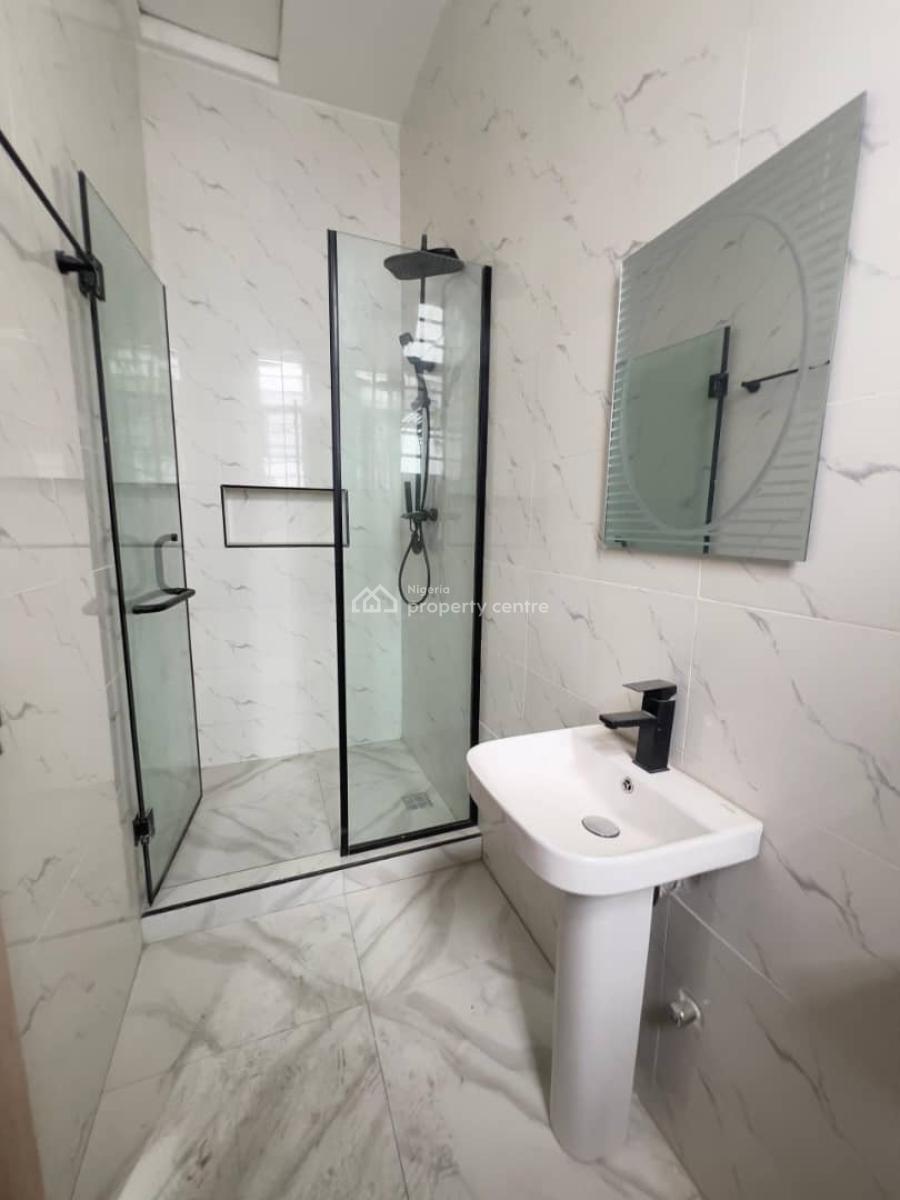 Very Classic,bran New 3 Bedrooms Terrace Duplex, Chevron Lekki ,private Estate with 24/7 Security,close to The Expressw, Lekki Phase 2, Lekki, Lagos, Terraced Duplex for Rent
