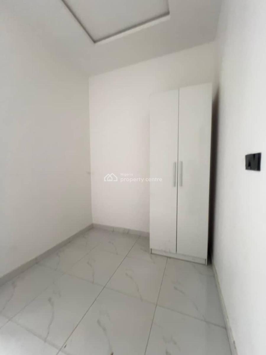 Very Classic,bran New 3 Bedrooms Terrace Duplex, Chevron Lekki ,private Estate with 24/7 Security,close to The Expressw, Lekki Phase 2, Lekki, Lagos, Terraced Duplex for Rent