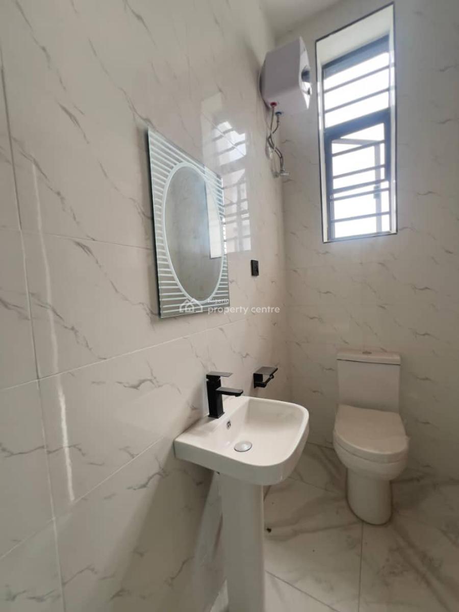Very Classic,bran New 3 Bedrooms Terrace Duplex, Chevron Lekki ,private Estate with 24/7 Security,close to The Expressw, Lekki Phase 2, Lekki, Lagos, Terraced Duplex for Rent