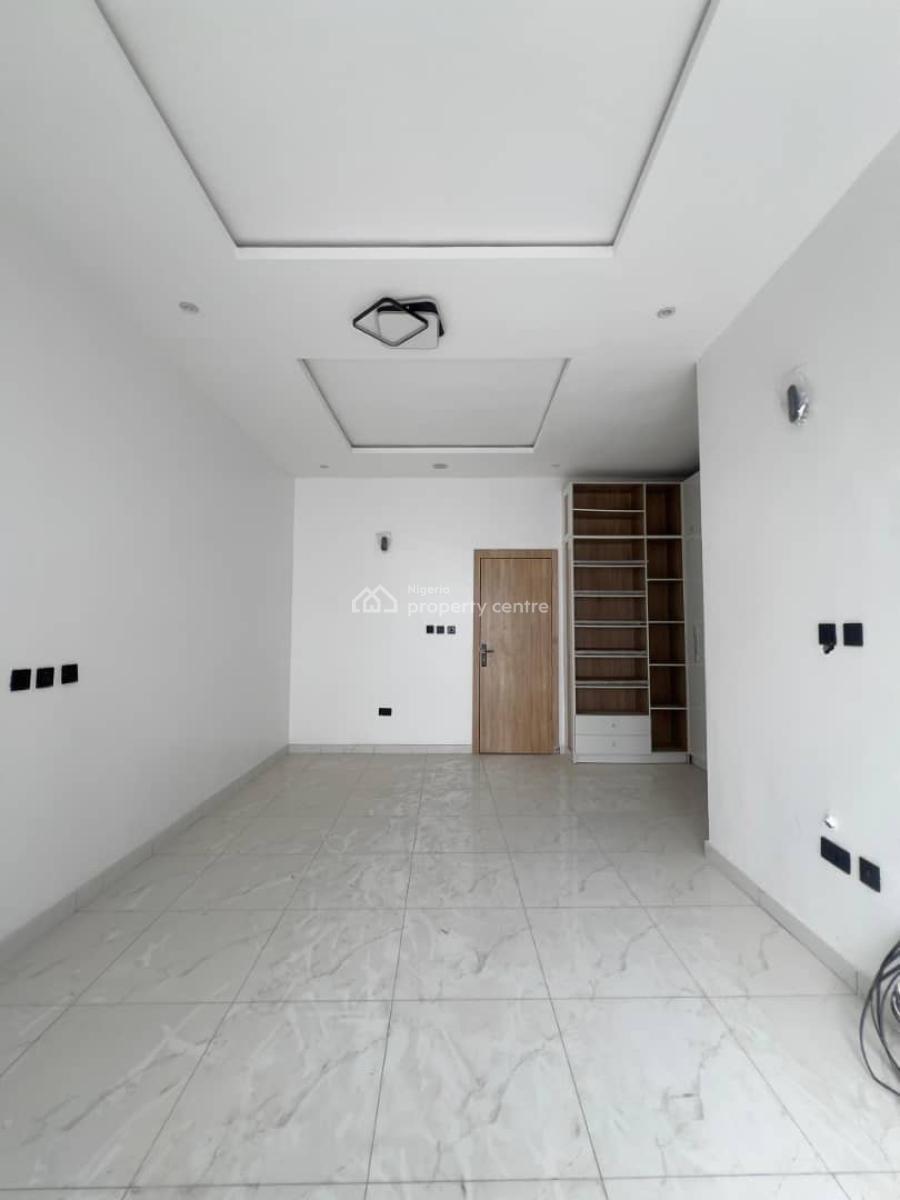 Very Classic,bran New 3 Bedrooms Terrace Duplex, Chevron Lekki ,private Estate with 24/7 Security,close to The Expressw, Lekki Phase 2, Lekki, Lagos, Terraced Duplex for Rent