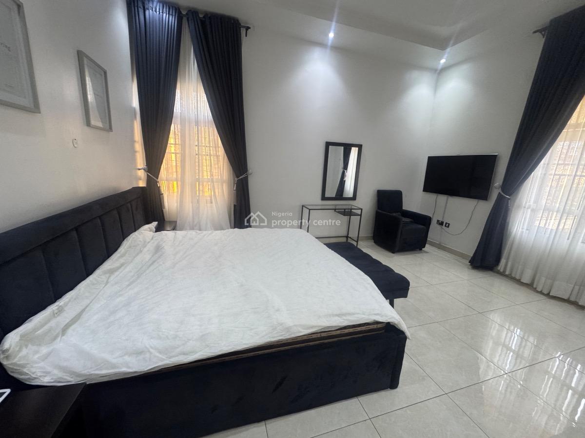 Luxury 2 Bedroom Duplex with Ps5 and Snooker, Babatunde Anjous, Lekki, Lagos, Terraced Duplex Short Let