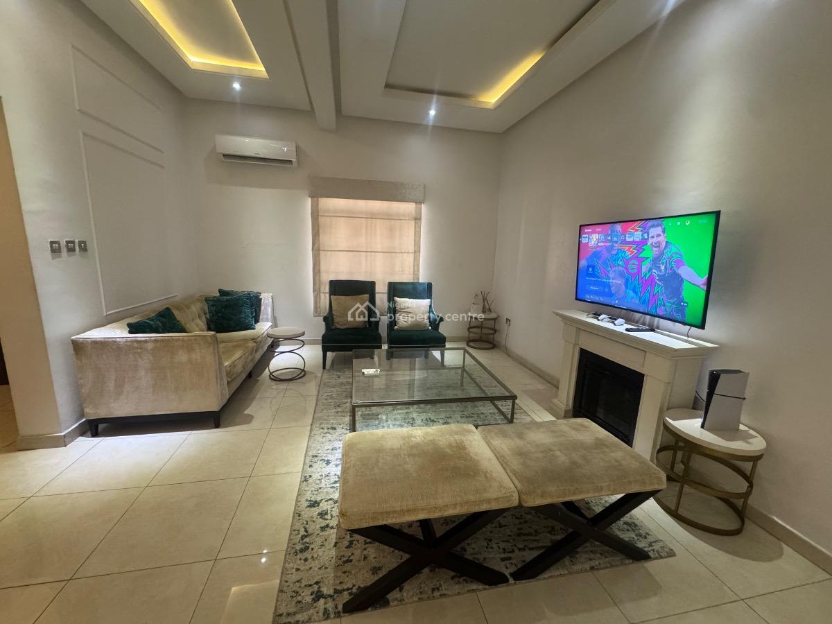 Luxury 2 Bedroom Duplex with Ps5 and Snooker, Babatunde Anjous, Lekki, Lagos, Terraced Duplex Short Let