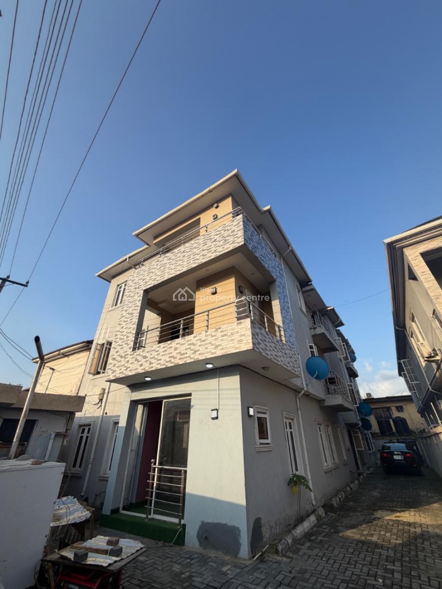 Well Built 2bedroom Apartment, Osapa, Lekki, Lagos, Flat / Apartment for Rent