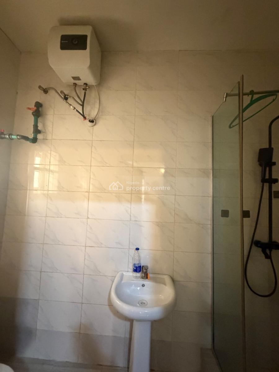 Well Built 2bedroom Apartment, Osapa, Lekki, Lagos, Flat / Apartment for Rent