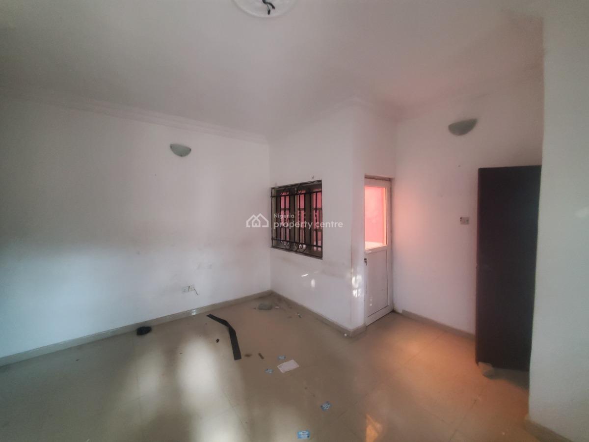 Well Maintained Cozy 2-bedroom Apartment, Olokonla, Ajah, Lagos, Flat / Apartment for Rent