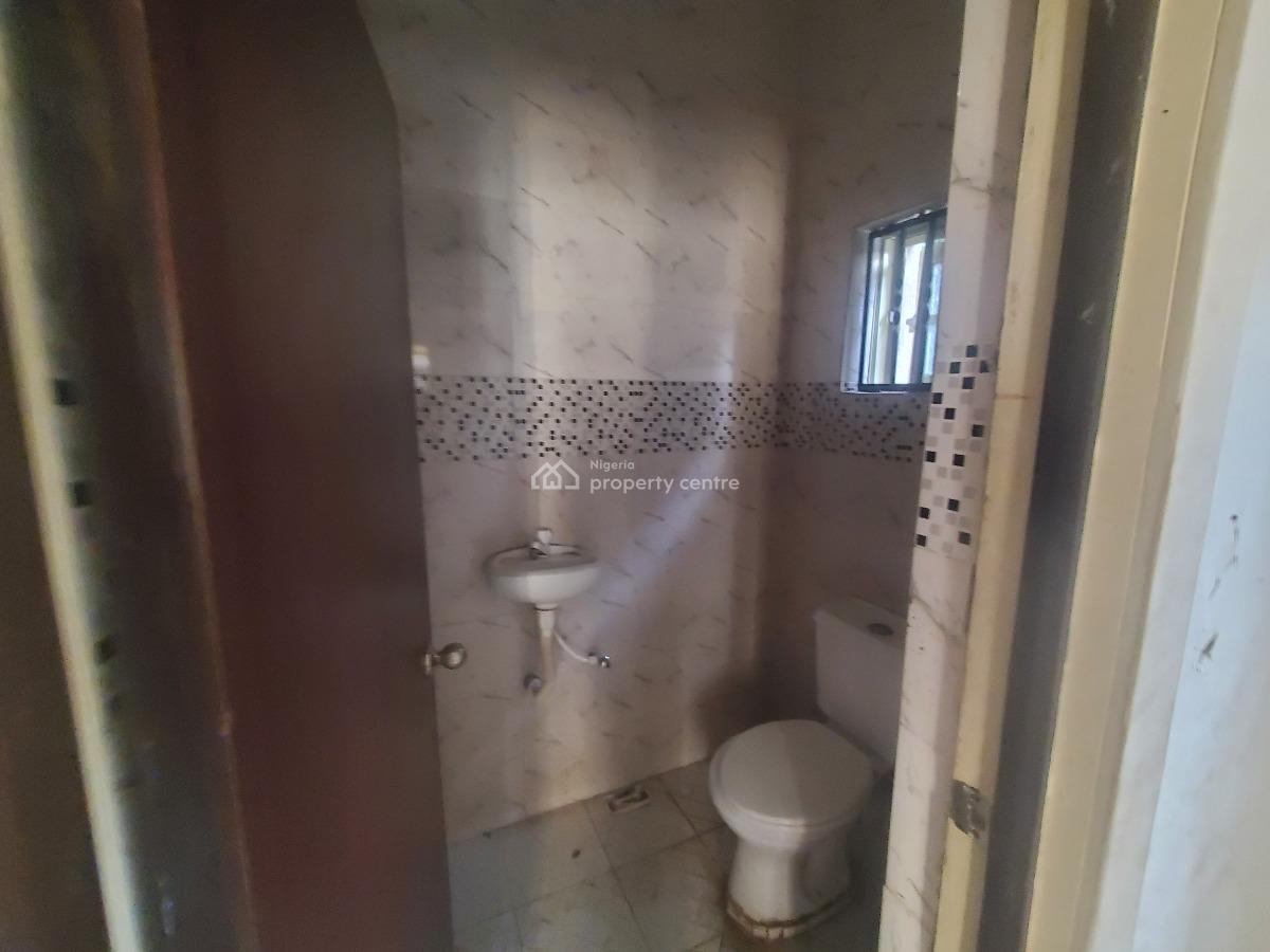 Well Maintained Cozy 2-bedroom Apartment, Olokonla, Ajah, Lagos, Flat / Apartment for Rent