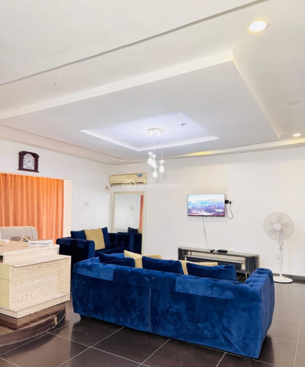 Well Furnished and Serviced 1 Bedroom Apartment in Prime Location, Close to Bannex, Wuse 2, Abuja, Flat / Apartment for Rent