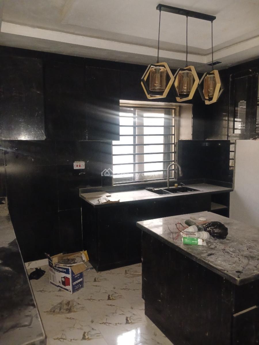 5 Bedroom Duplex, New Bodija, Ibadan, Oyo, Semi-detached Duplex for Rent