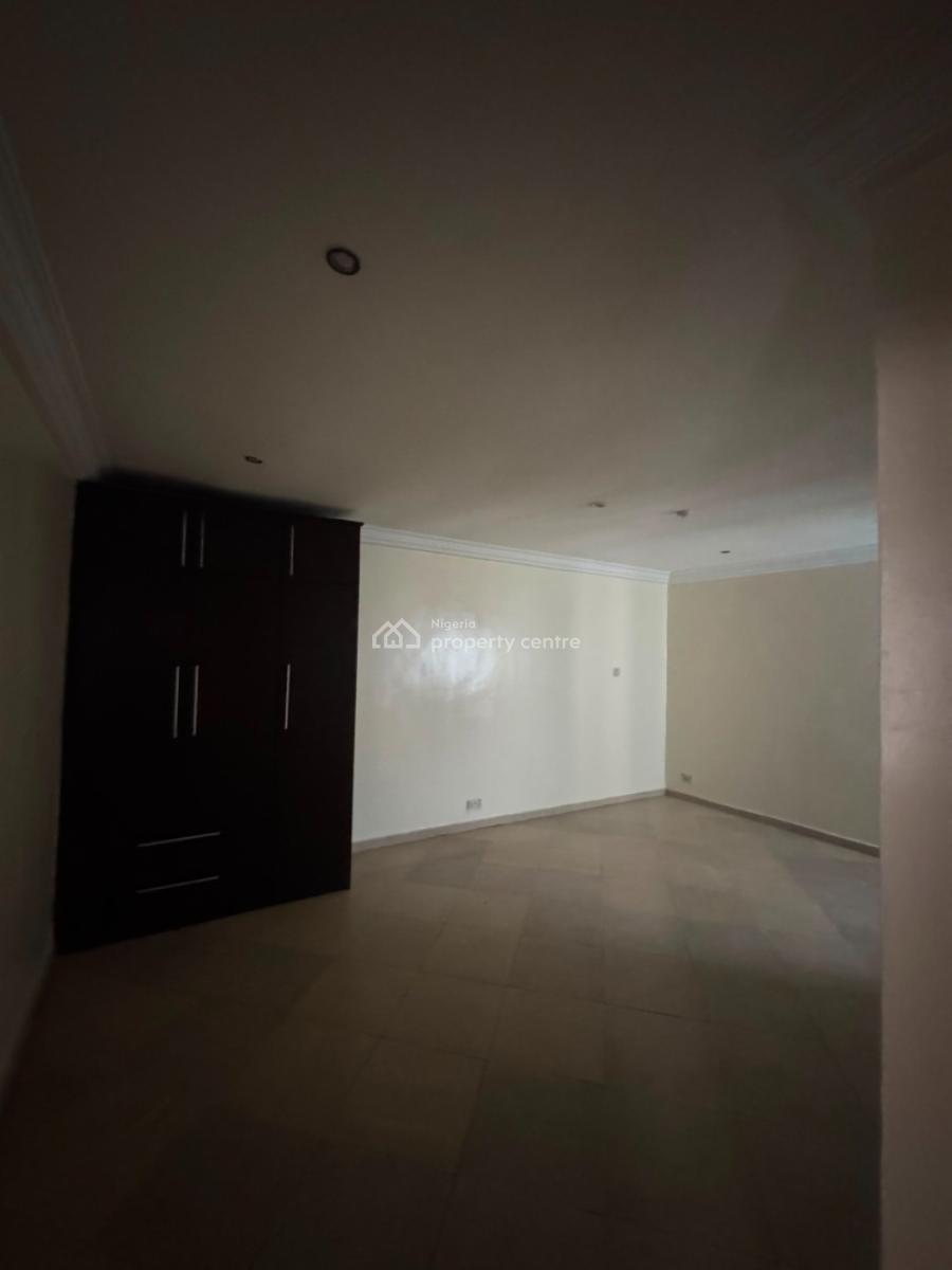 4 Units of 3-bedroom Apartments, Lekki Phase 1, Lekki, Lagos, Flat / Apartment for Rent