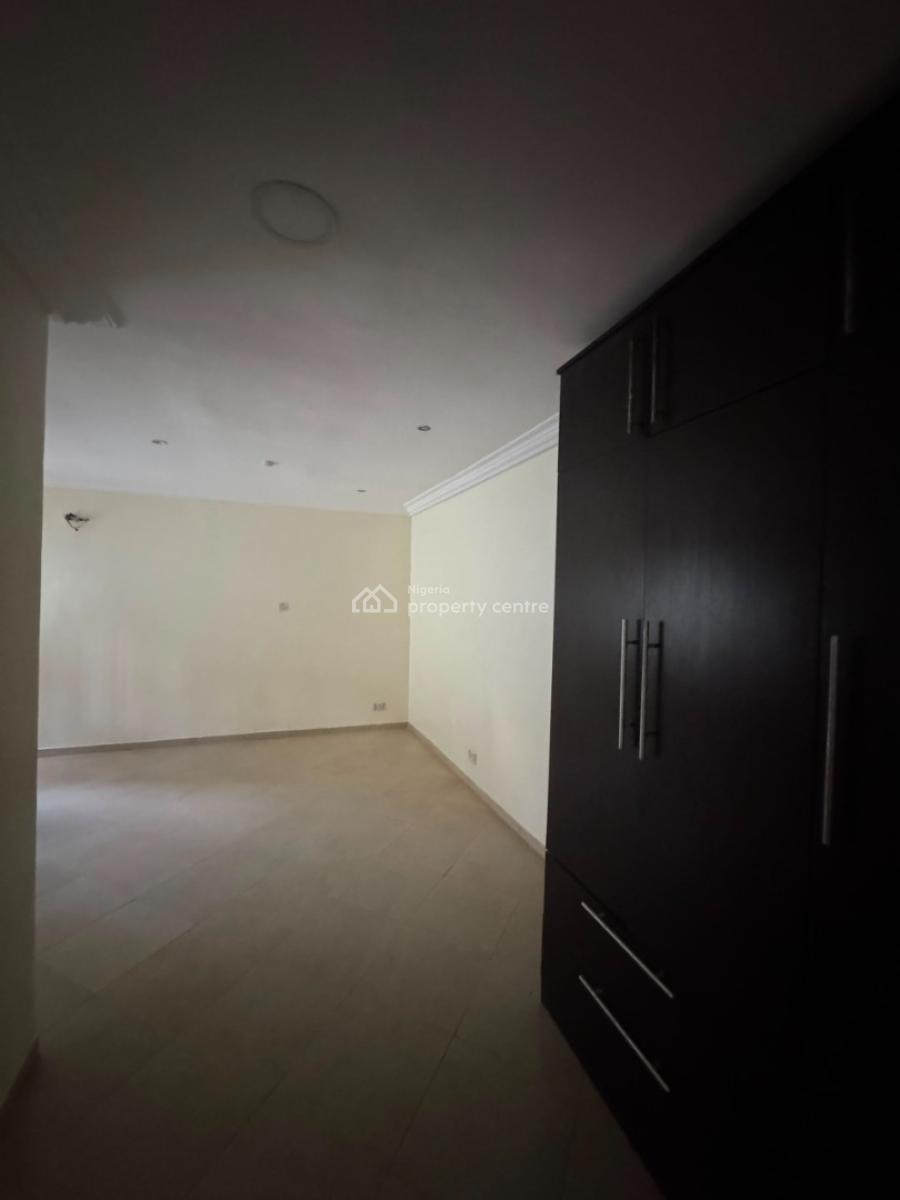 4 Units of 3-bedroom Apartments, Lekki Phase 1, Lekki, Lagos, Flat / Apartment for Rent