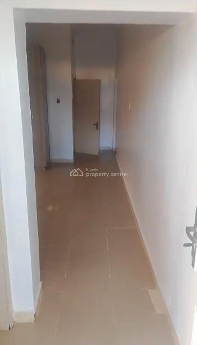 Spacious Self Contain in a Very Good Location, Lekki Phase 1, Lekki, Lagos, Self Contain (single Rooms) for Rent