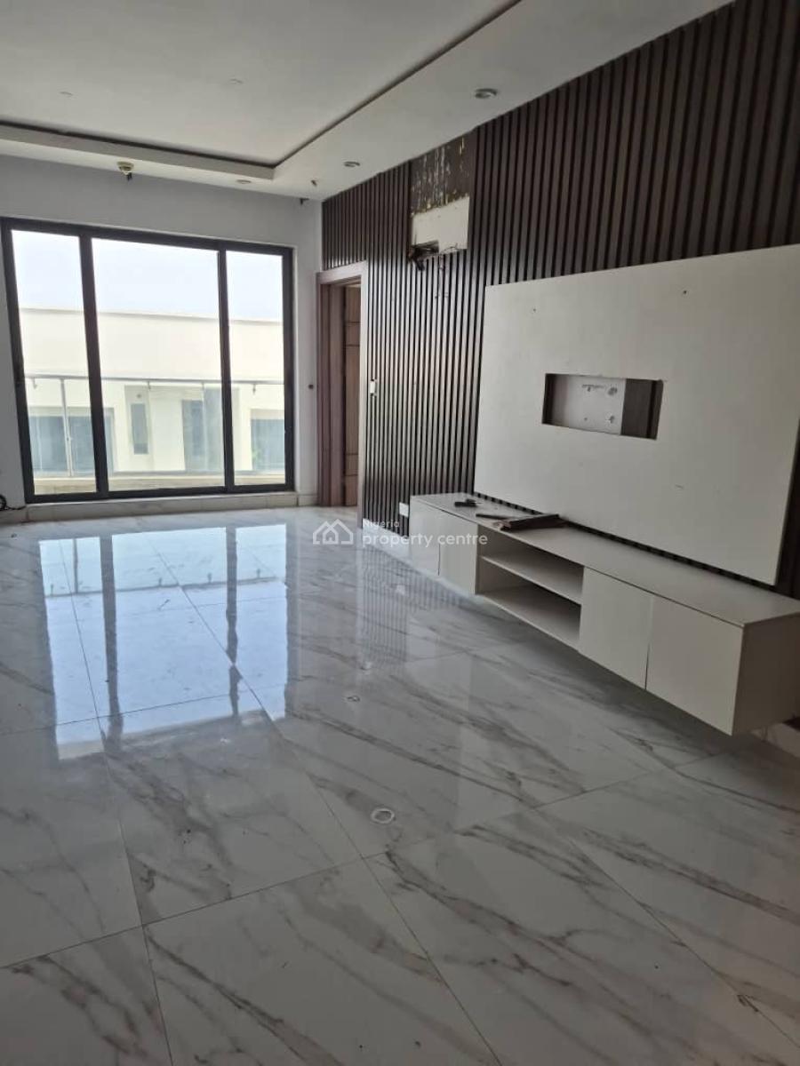 Luxury 2bedroom Apartment, Perinwinkle, Lekki Phase 1, Lekki, Lagos, Flat / Apartment for Rent