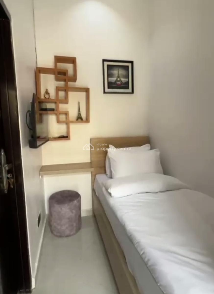Fully Furnished 2 Bedroom Apartment, Lekki Phase 1, Lekki, Lagos, Flat / Apartment for Rent