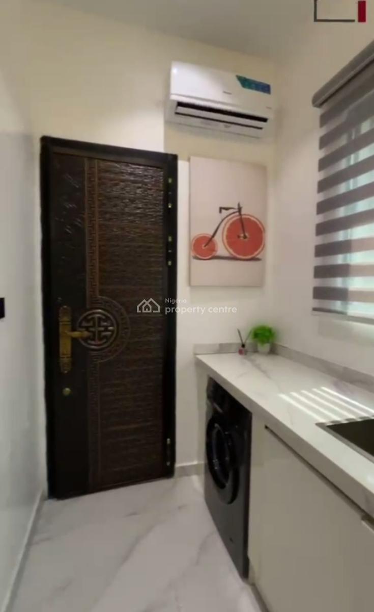 Fully Furnished 2 Bedroom Apartment, Lekki Phase 1, Lekki, Lagos, Flat / Apartment for Rent