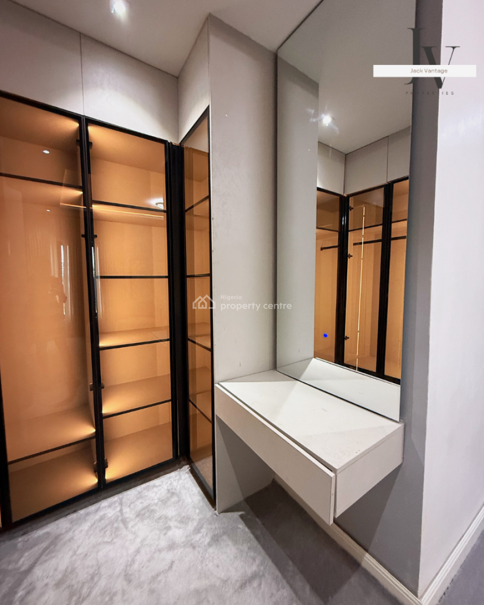 Exquisite Fully Furnished 3-bedroom Apartment, Lekki Phase 1, Lekki, Lagos, Flat / Apartment for Sale