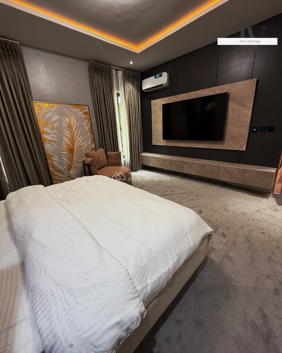 Exquisite Fully Furnished 3-bedroom Apartment, Lekki Phase 1, Lekki, Lagos, Flat / Apartment for Sale