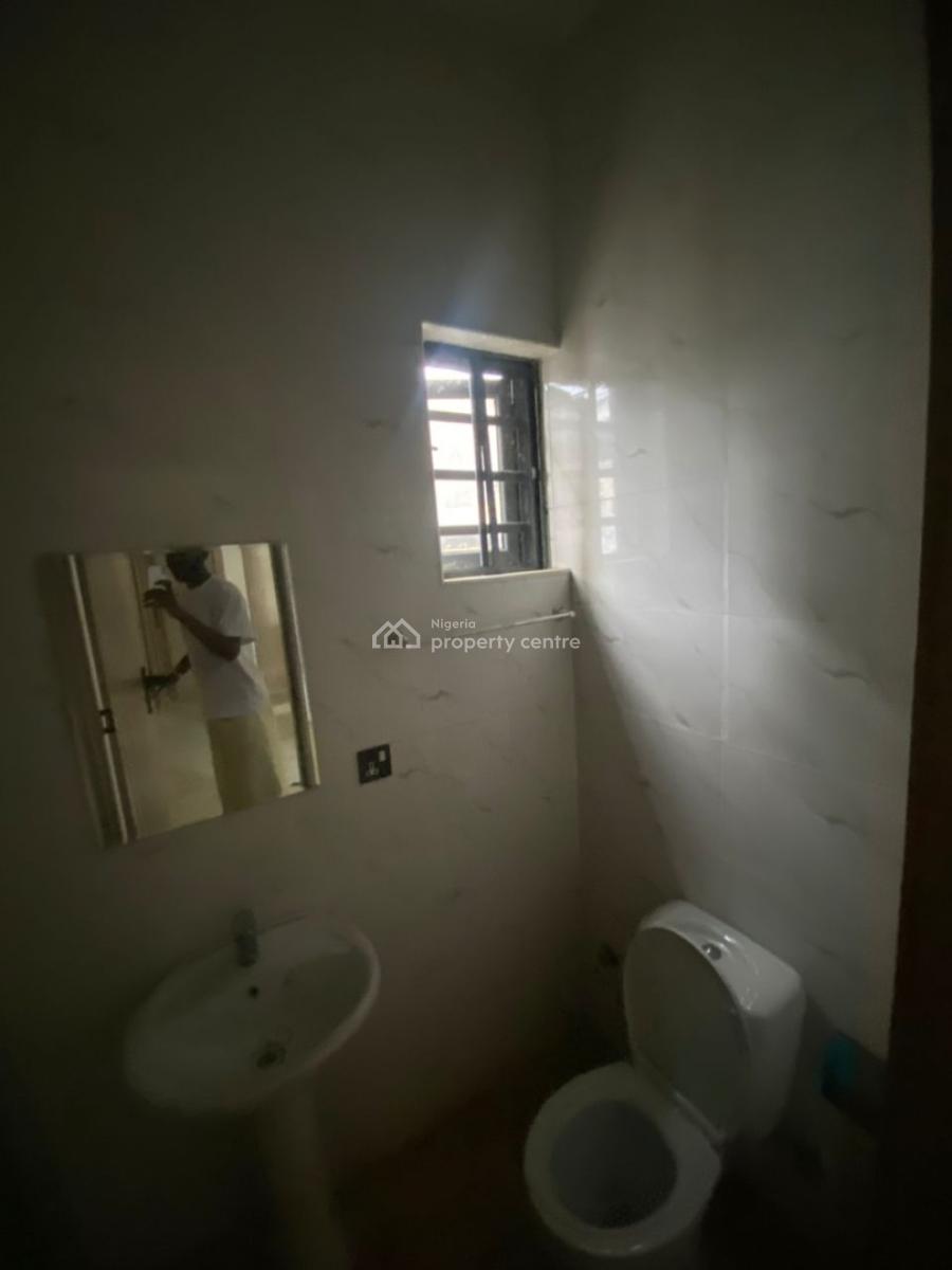 Serviced 4bedroom Semi Detached with Bq Pool Gym 24/7 Light, Ologolo, Lekki, Lagos, Semi-detached Duplex for Rent