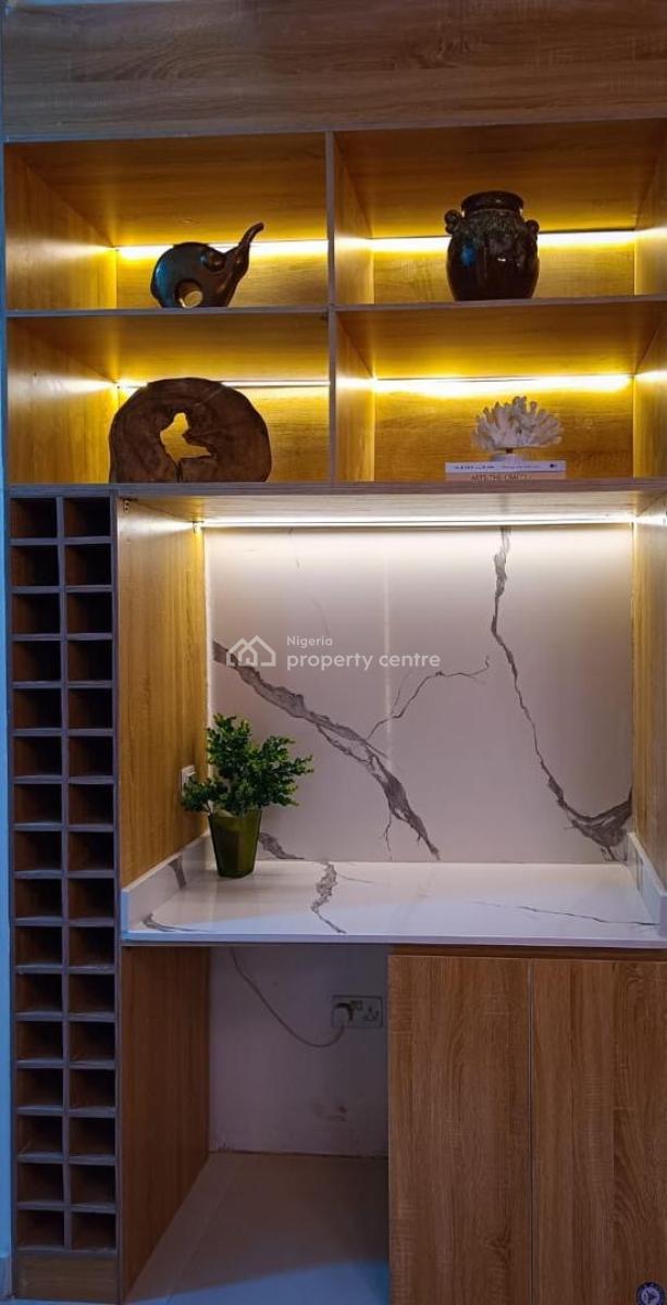 a Well Maintained 3 Bedroom  Apartment, Banana Island, Ikoyi, Lagos, Flat / Apartment for Sale