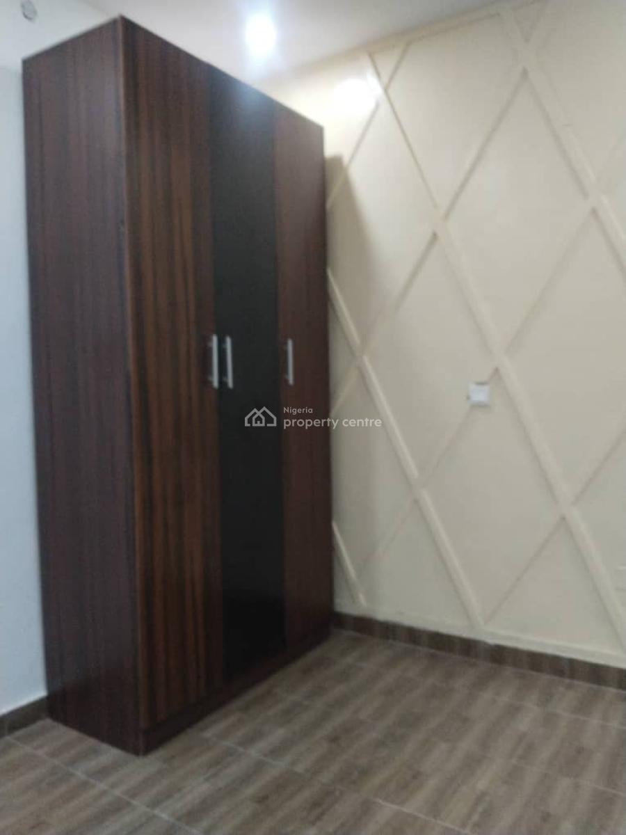 Spacious 2 Bedroom Flat Upstairs with Bq, Secured Estate, Ilasan, Lekki, Lagos, Flat / Apartment for Rent