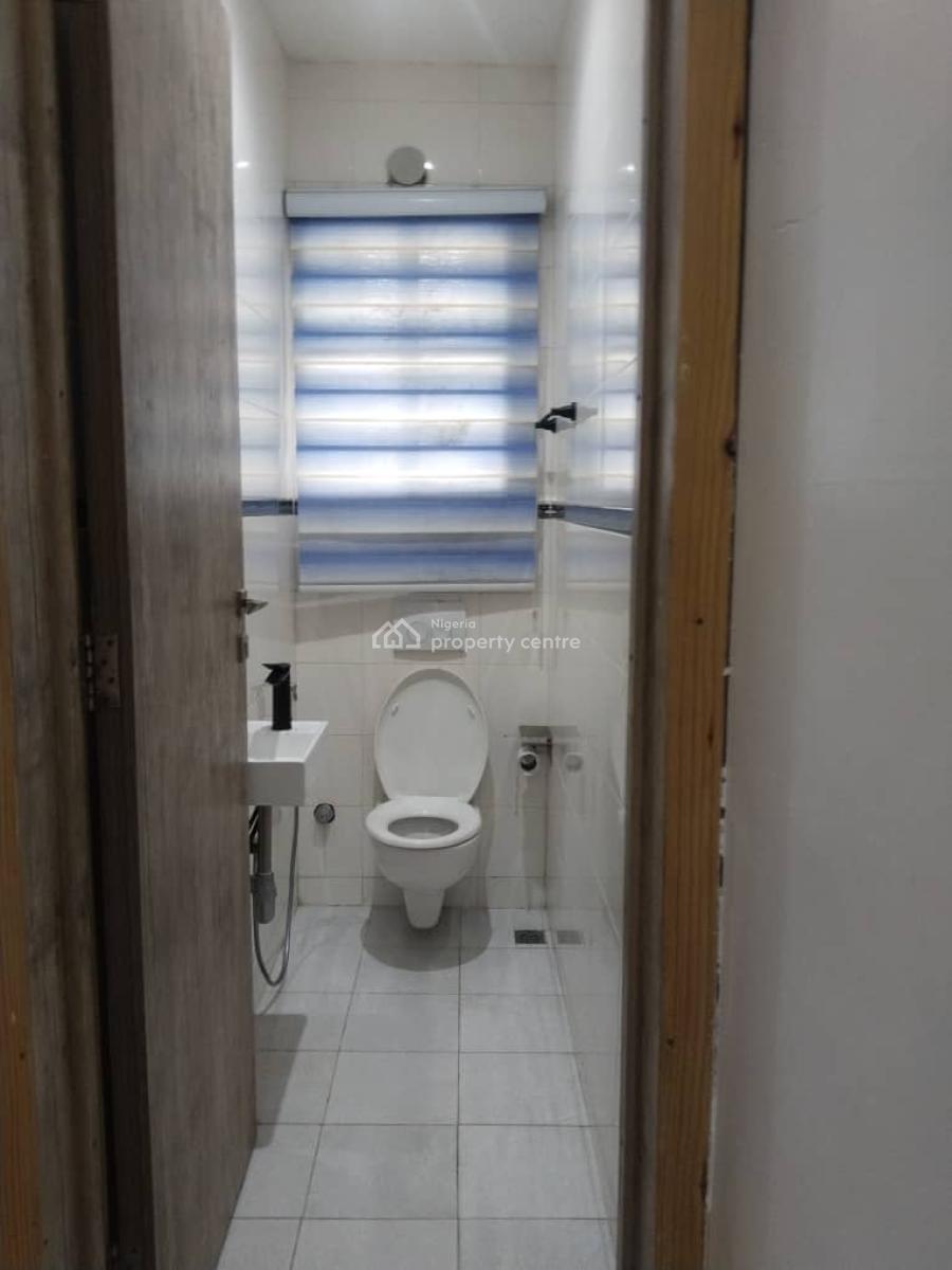 Spacious 2 Bedroom Flat Upstairs with Bq, Secured Estate, Ilasan, Lekki, Lagos, Flat / Apartment for Rent