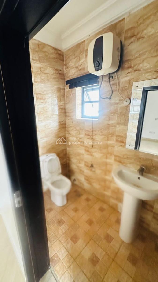 Fully Serviced Spacious 2bedroom Apartment+ Swimming Pool(upstairs ), Chevron Lekki, Lekki, Lagos, Flat / Apartment for Rent