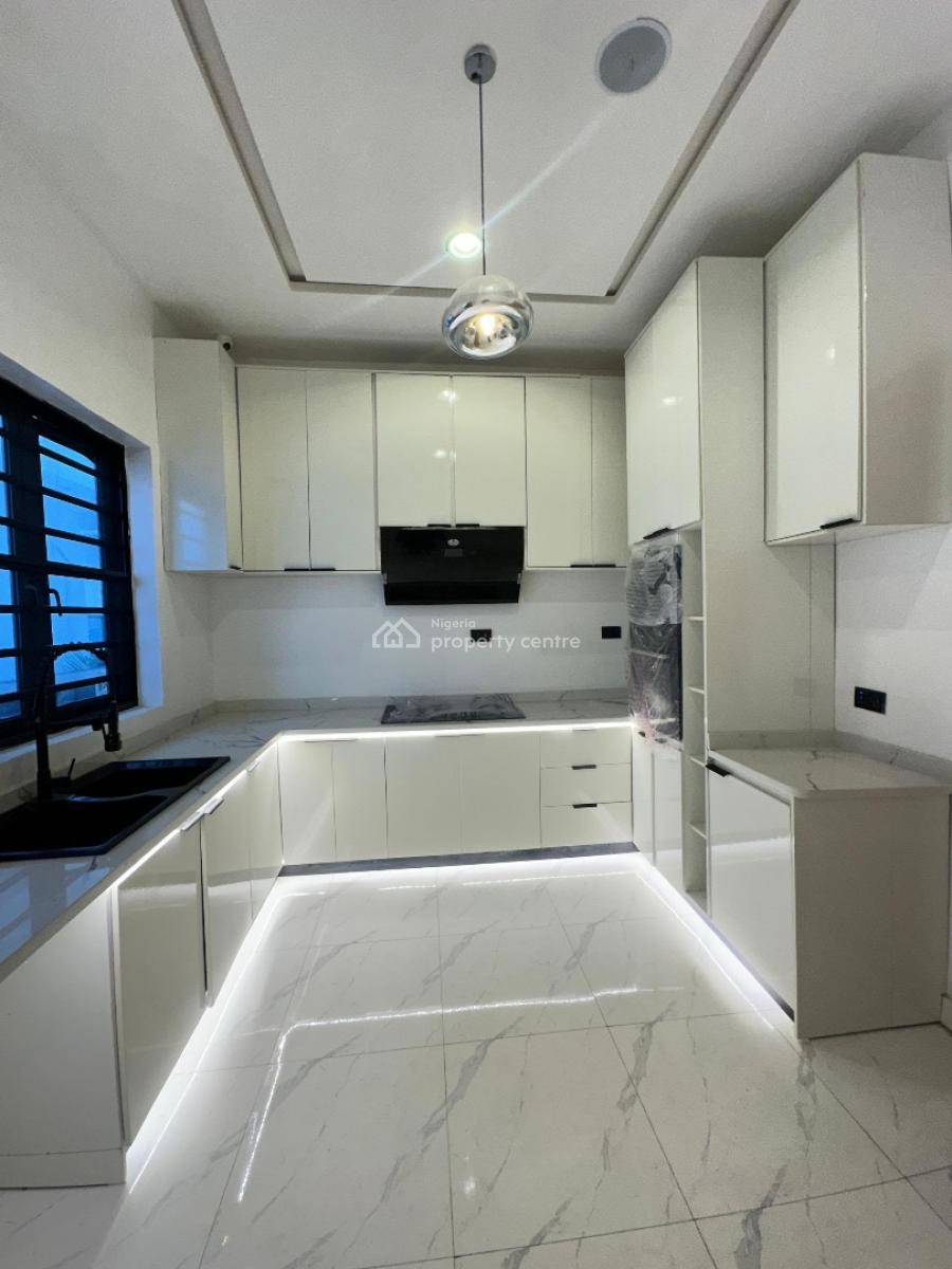 Well-built Spacious Luxury 4 Bedroom Semi-detached Duplex with Bq, Orchid, Lekki, Lagos, Semi-detached Duplex for Sale