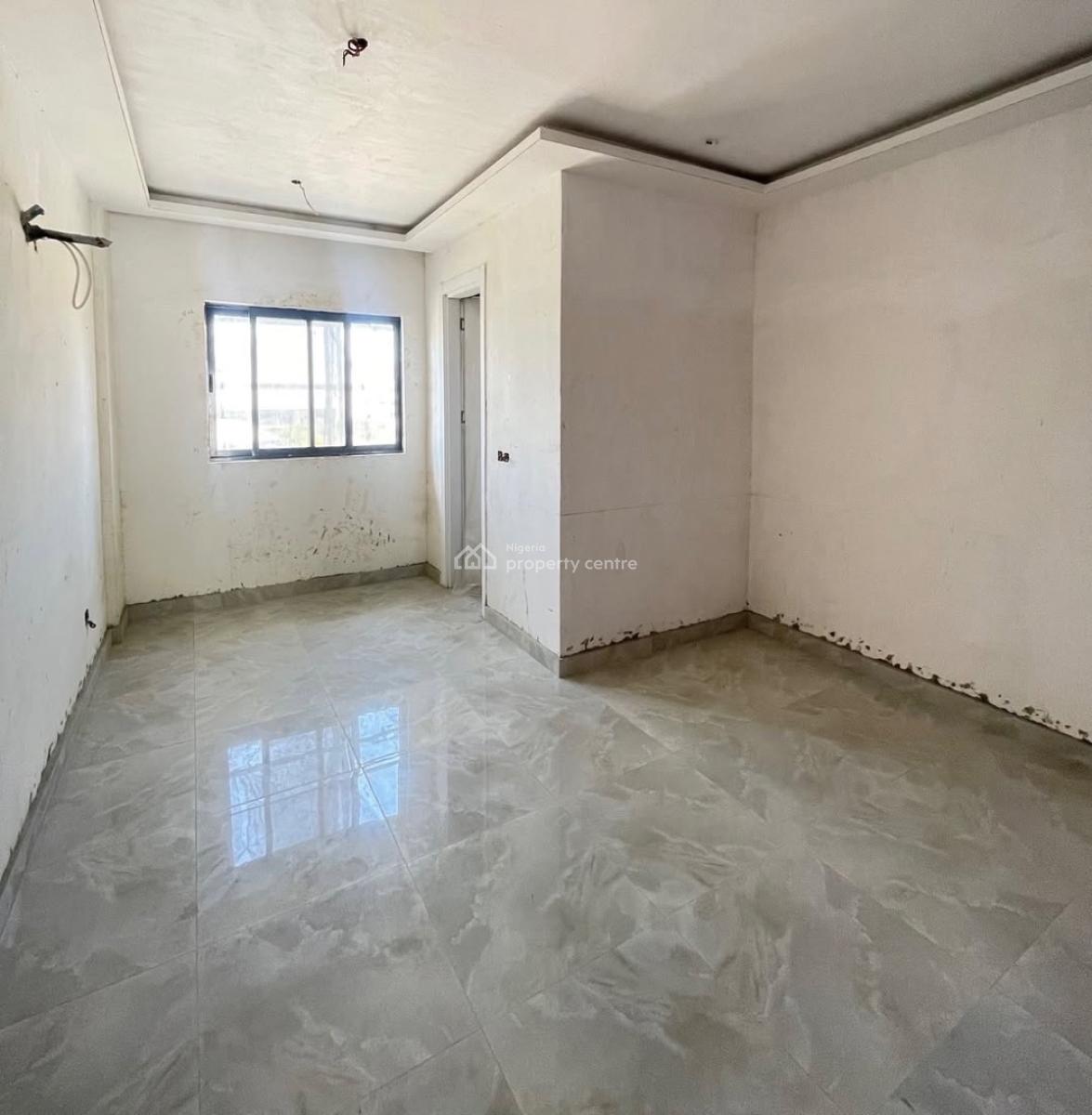 Lovely 2 Bedroom Apartment with Bq, Lekki Phase 1, Lekki Phase 1, Lekki, Lagos, Block of Flats for Sale