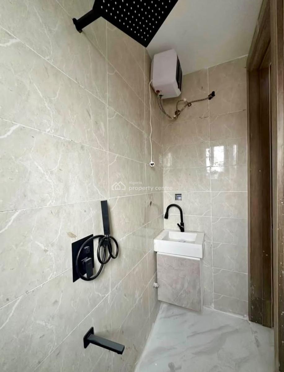 1 Bedroom Apartment with Swimming, Lekki Phase 1, Lekki, Lagos, Flat / Apartment for Rent