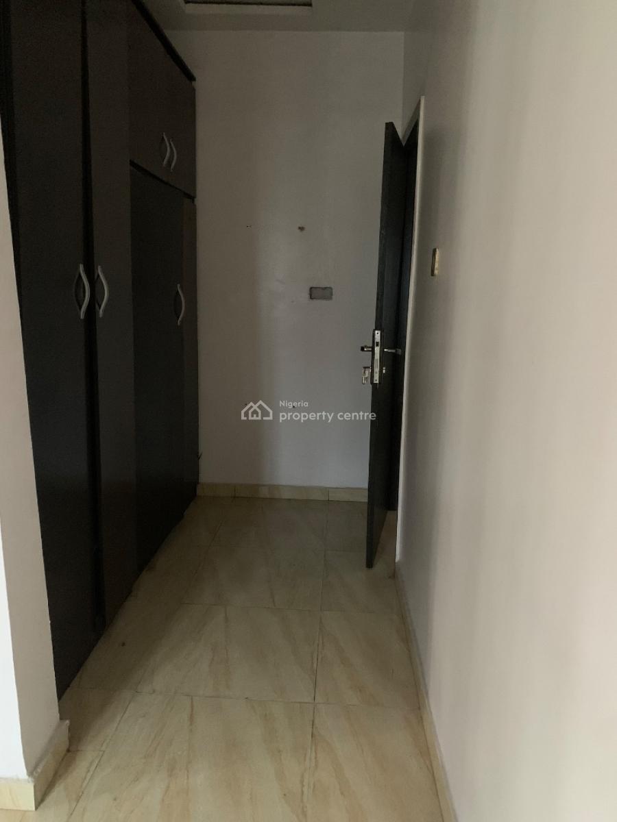 Studio Self Contain Apartment in an Estate, Ologolo, Lekki, Lagos, Self Contain (single Rooms) for Rent