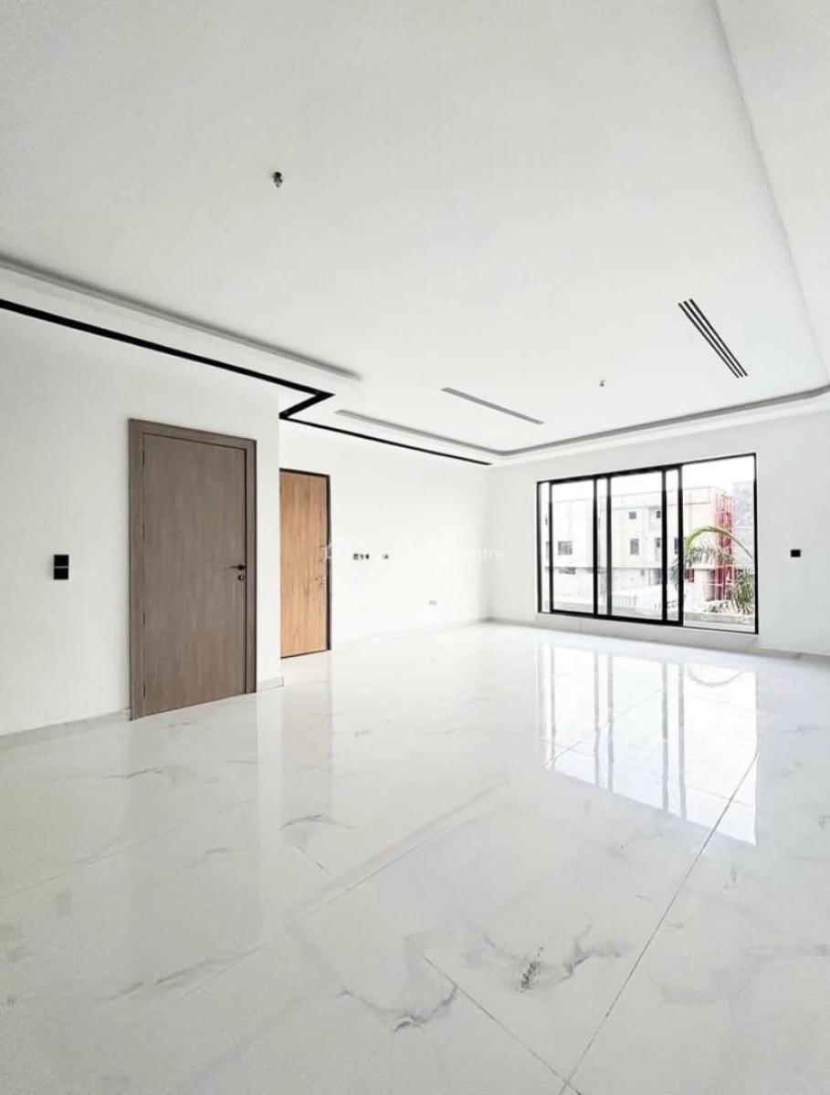 Luxury 2 Bedroom Apartment with Swimming Pool, Freedomway Lekki Phase 1, Lekki, Lagos, Flat / Apartment for Rent