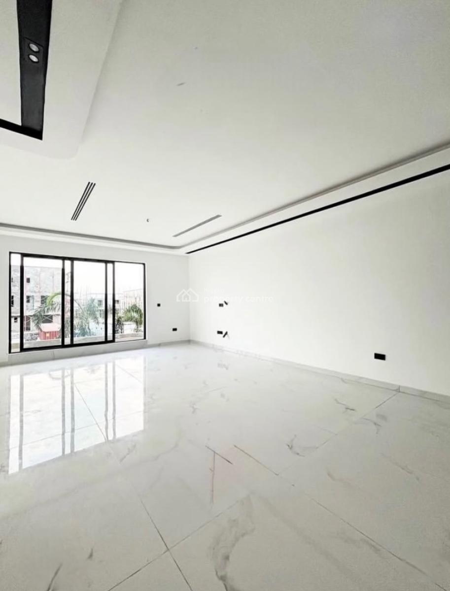 Luxury 2 Bedroom Apartment with Swimming Pool, Freedomway Lekki Phase 1, Lekki, Lagos, Flat / Apartment for Rent
