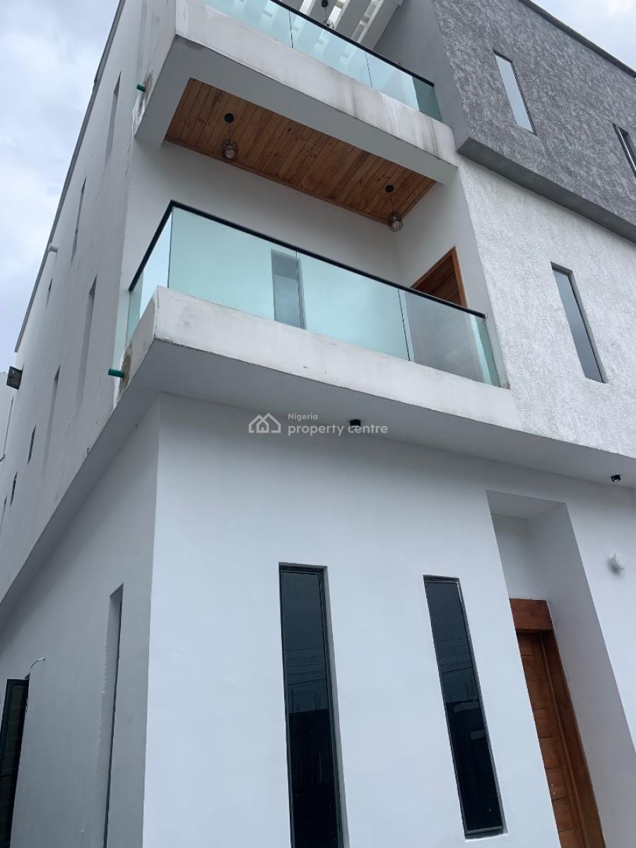 Brand New Luxurious 4 Bedroom Apartment with a Bq in an Estate, Ologolo, Lekki, Lagos, Flat / Apartment for Rent