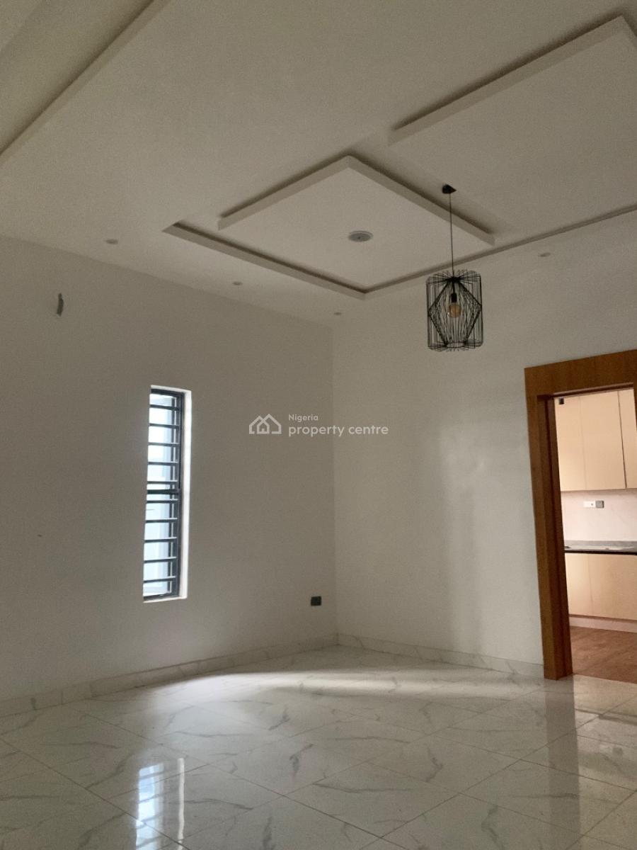 Brand New Luxurious 4 Bedroom Apartment with a Bq in an Estate, Ologolo, Lekki, Lagos, Flat / Apartment for Rent